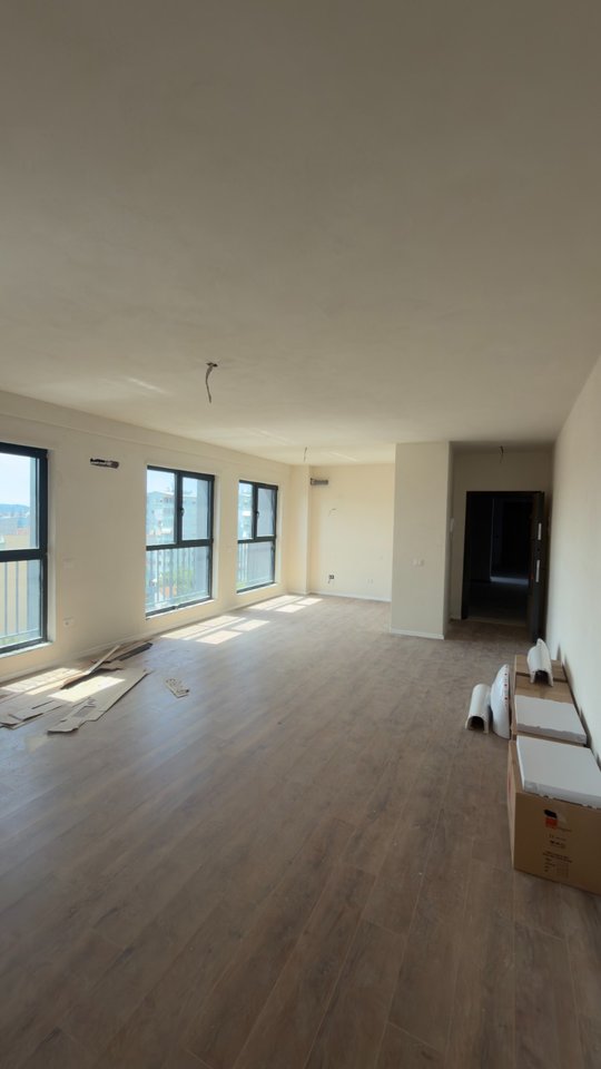 Apartament 2+1+2 për Shitje – Ali Demi, Rruga Ali Visha