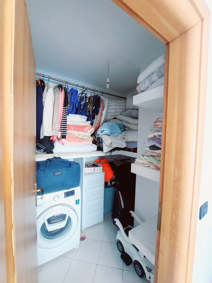 SHESIM APARTAMENT 2+1+2 NË ASTIR