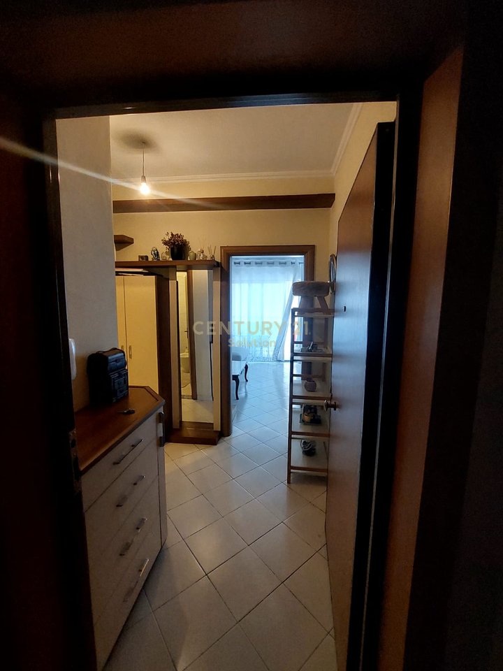 SHESIM APARTAMENT 2+1+2 NË ASTIR