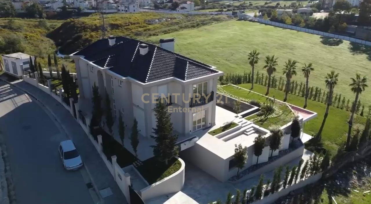 VILLA DI LUSSO IN VENDITA | MJULL-BATHORE