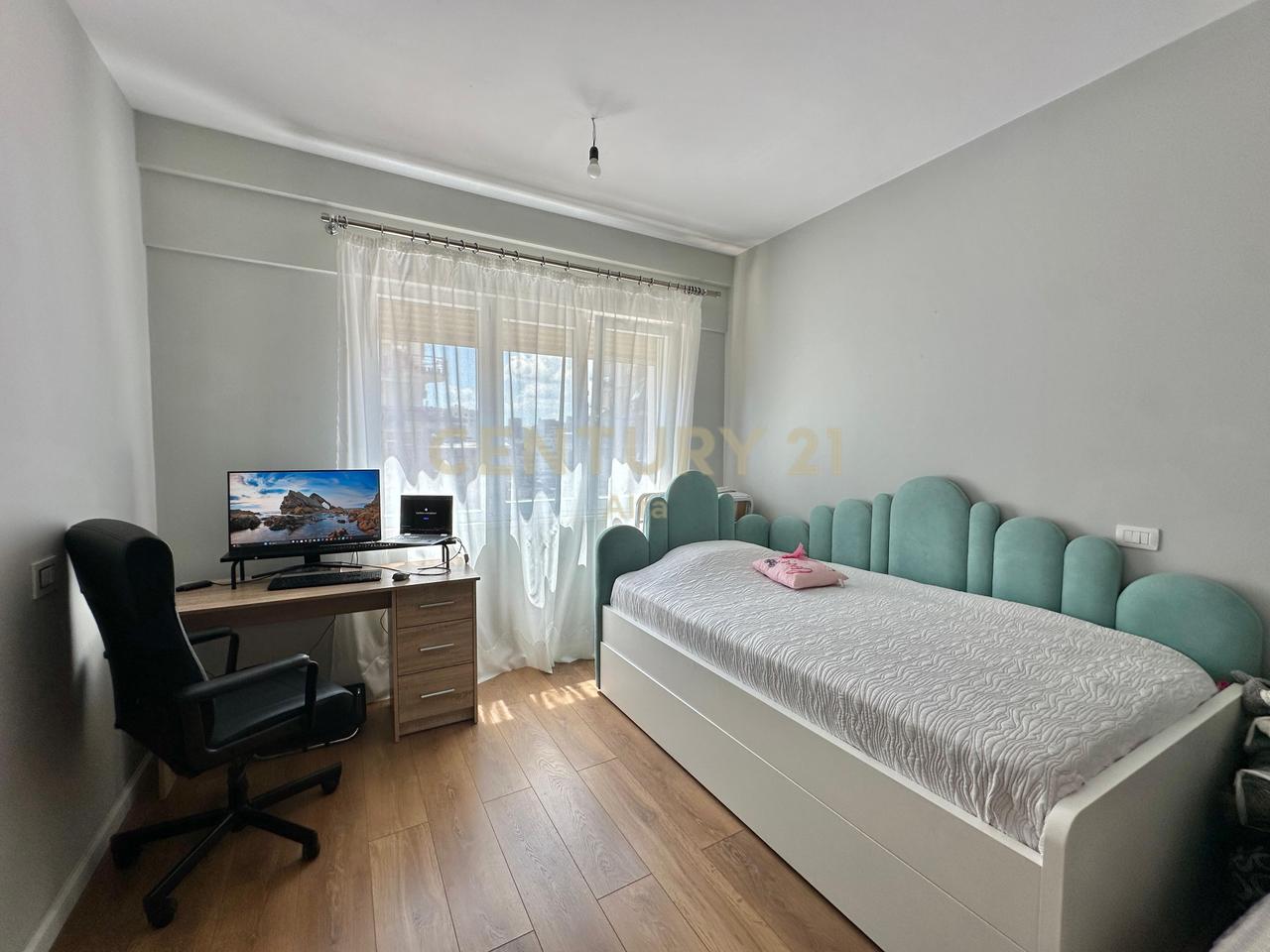 Apartament 2+1+Post Parkimi per Qira ne Don Bosko!