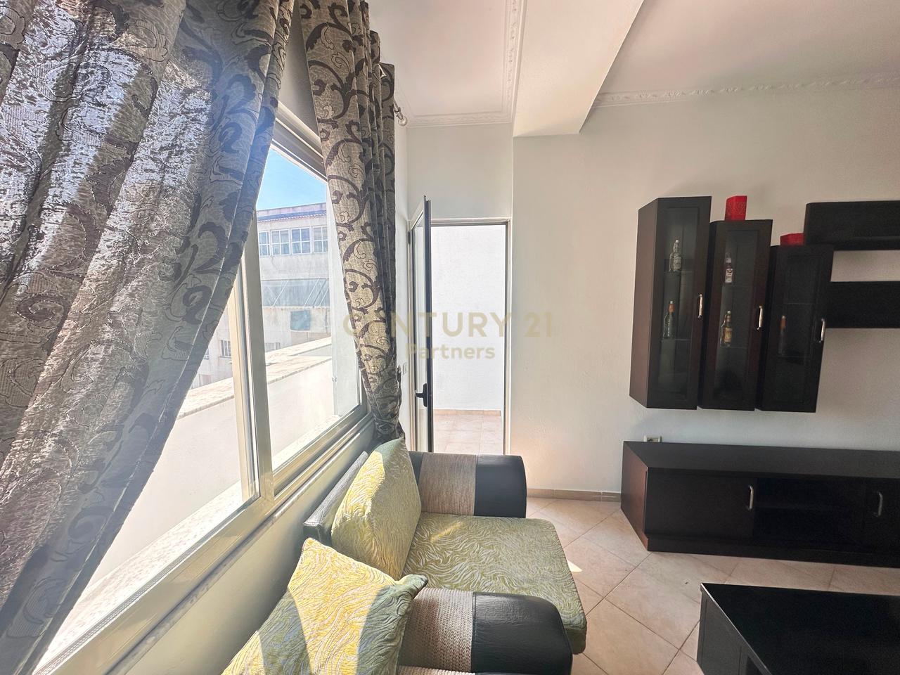 SHESIM APARTAMRNT 2+1 NE KOMBINAT TE RRUGA E QELQIT !!