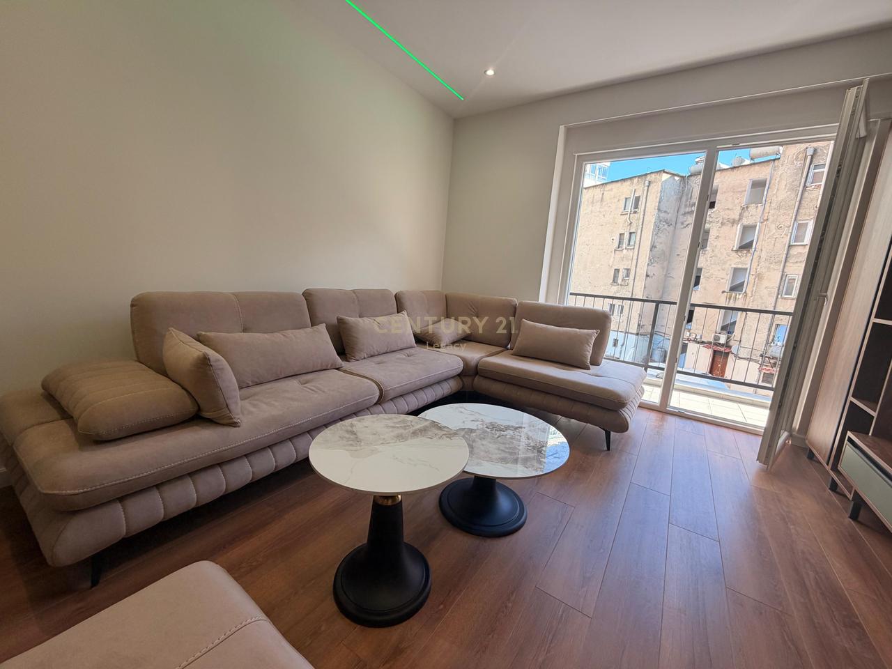 🏡 Apartament 2+1+2 +🅿️ Post Parkimi – 900 €/Muaj