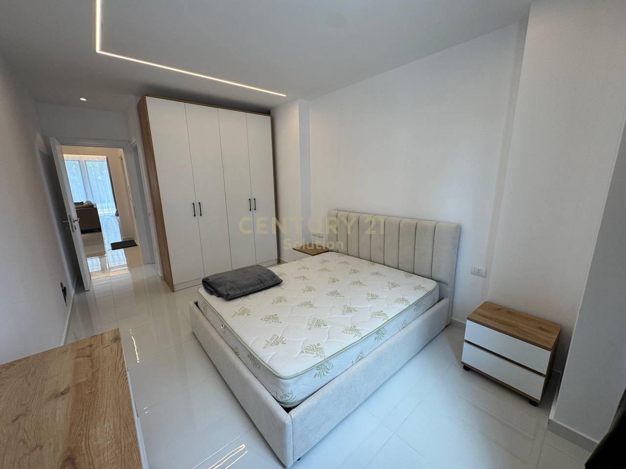 AFFITTASI APPARTAMENTO 2+1+2+PARCHEGGIO VICINO AL LAGO SECCO