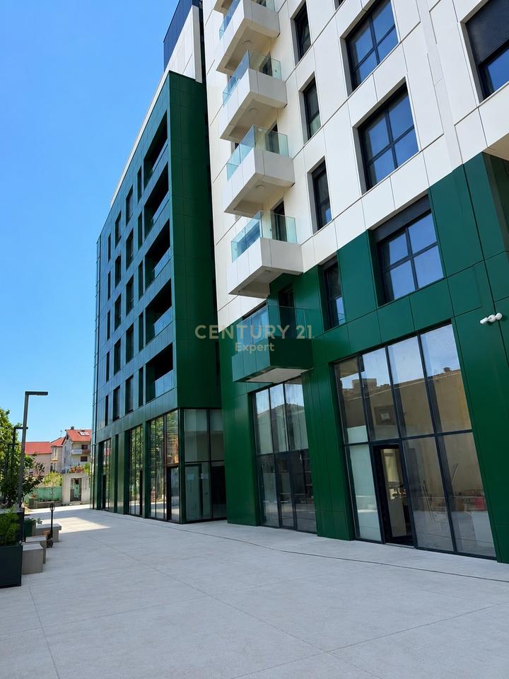WE ARE SELLING A 1+1 APARTMENT NEAR THE FORMER AVIATION FIELD!