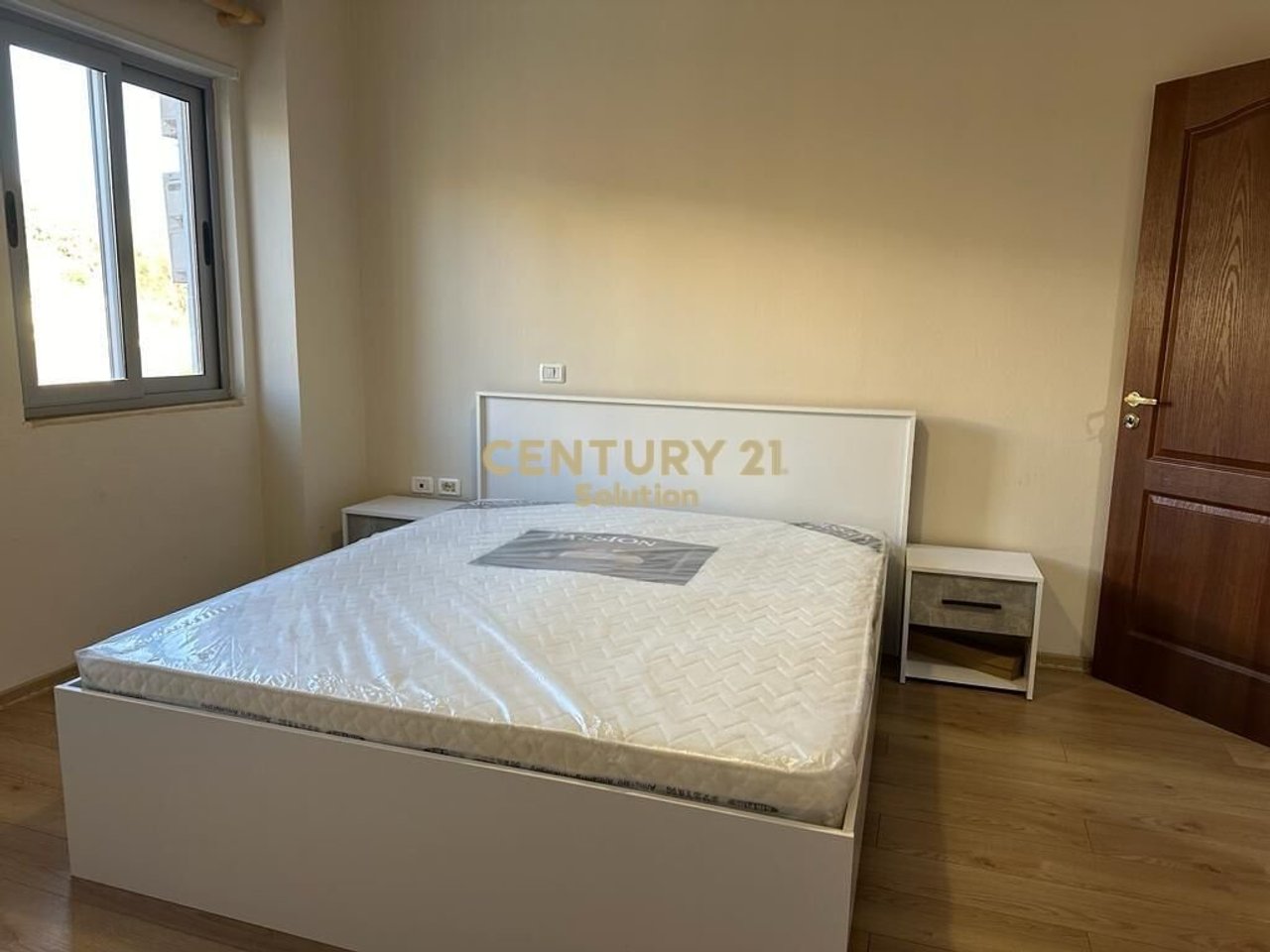 FOR RENT APARTMENT 2+1+2 TOILETS NEAR THE BOTANICAL GARDEN!
