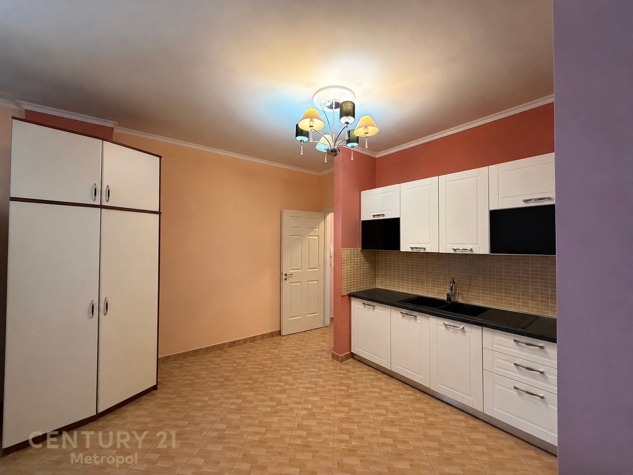 Apartament 2+1+2 në Shkozë, Tiranë - Në Shitje | 107 m²