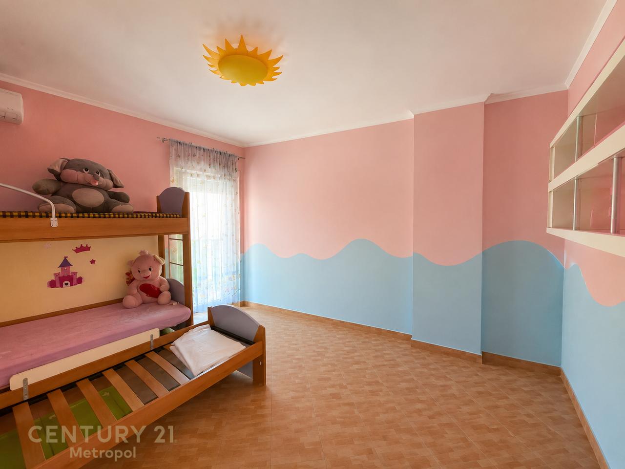 Apartament 2+1+2 në Shkozë, Tiranë - Në Shitje | 107 m²