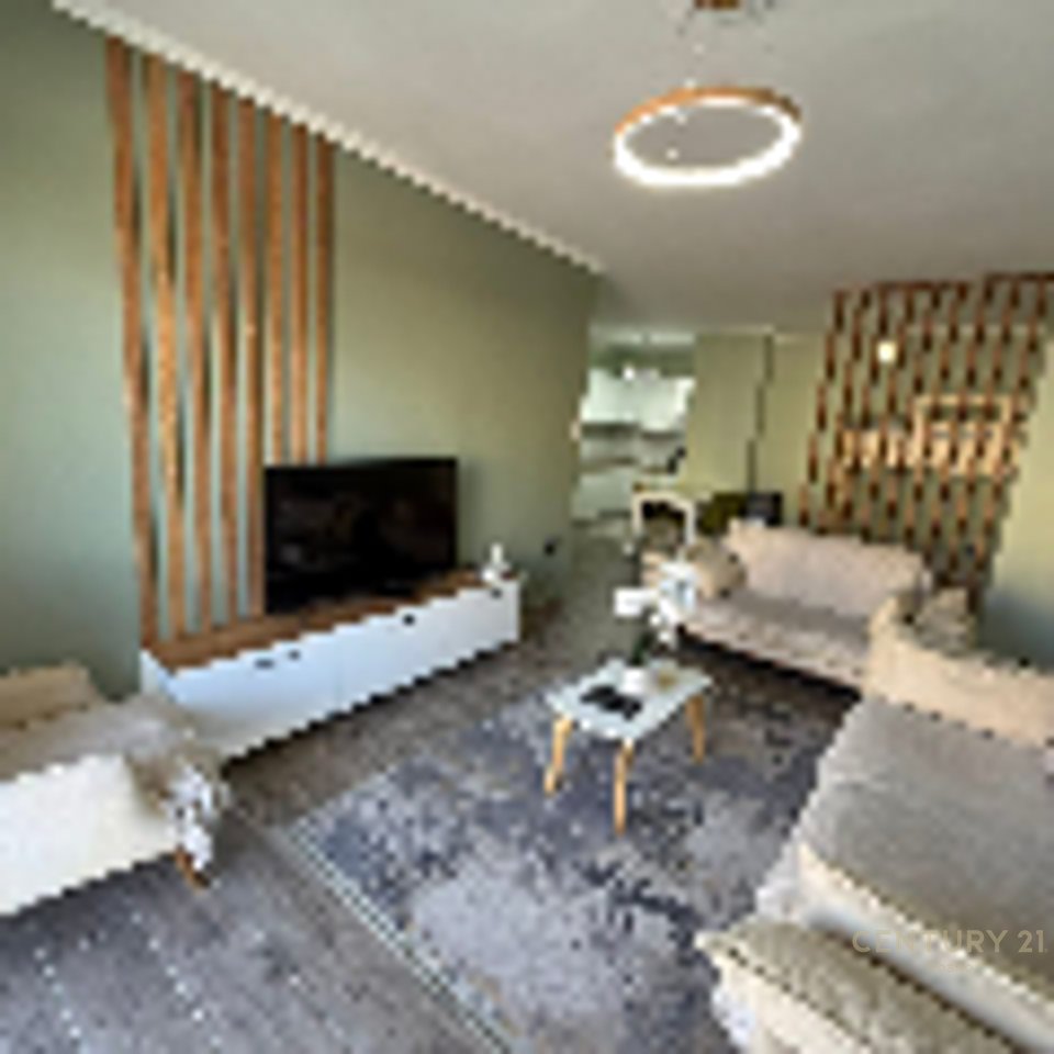 Shitet Apartament 1+1 buze liqenit POGRADEC