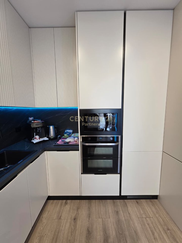 🏡 *SHITET APARTAMENT 2+1+2&amp; POST PARKIMI – ISH FUSHA E AVIACIONIT, TIRANË