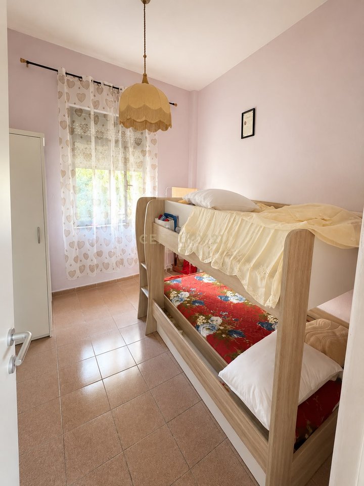 Selvia - Jepet Godine 2 Kateshe  Me Qera  Per Hostel Ose Mini Hotel Ne Zemer Te Tiranes Dhe Buze Rruge