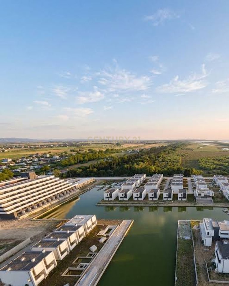 VILË ELITARE PËR SHITJE – TURQUOISE MARINA, GJIRI I LALZIT