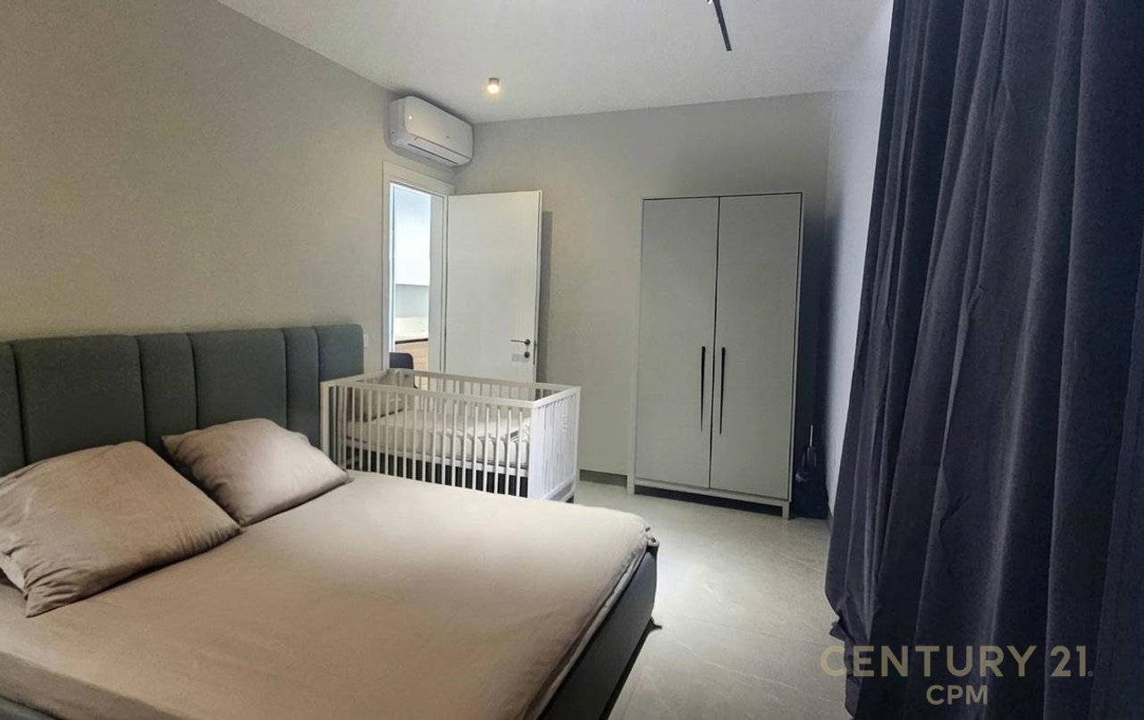 NË SHITJE APARTAMENT 1+1, VIJA E PARE, QERRET