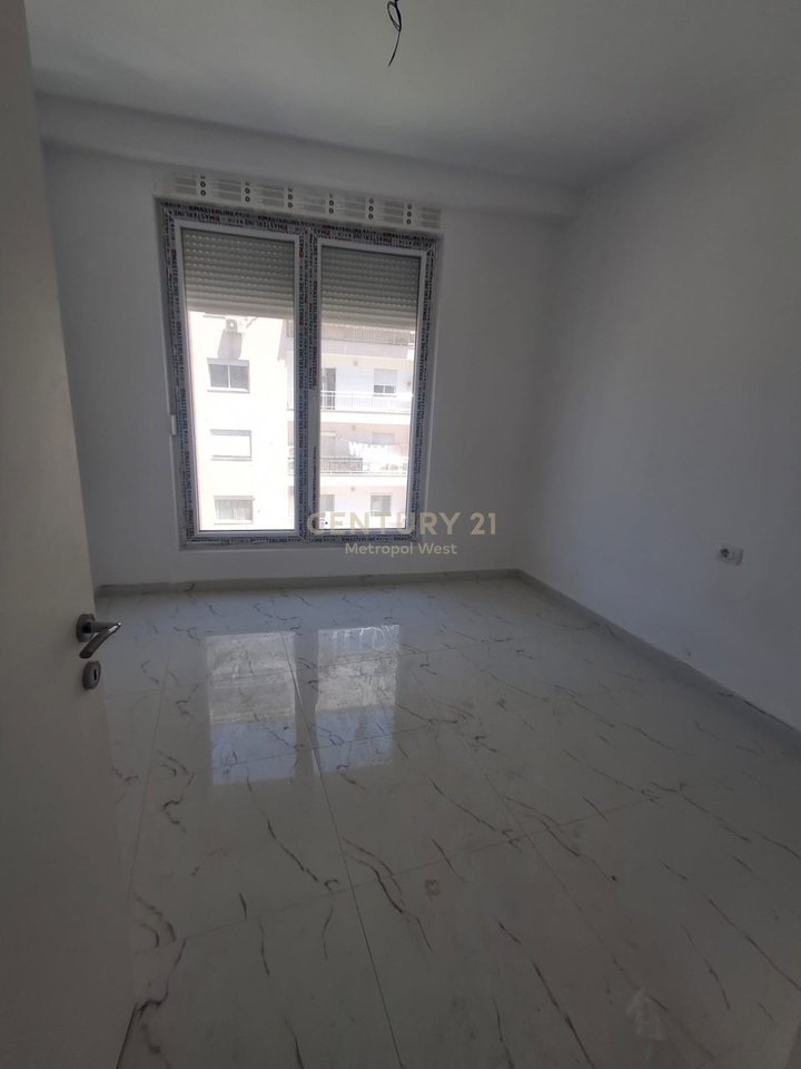 Apartament 2+1 me Qira pranë Bulevardit të Ri – Kompleks i Ri