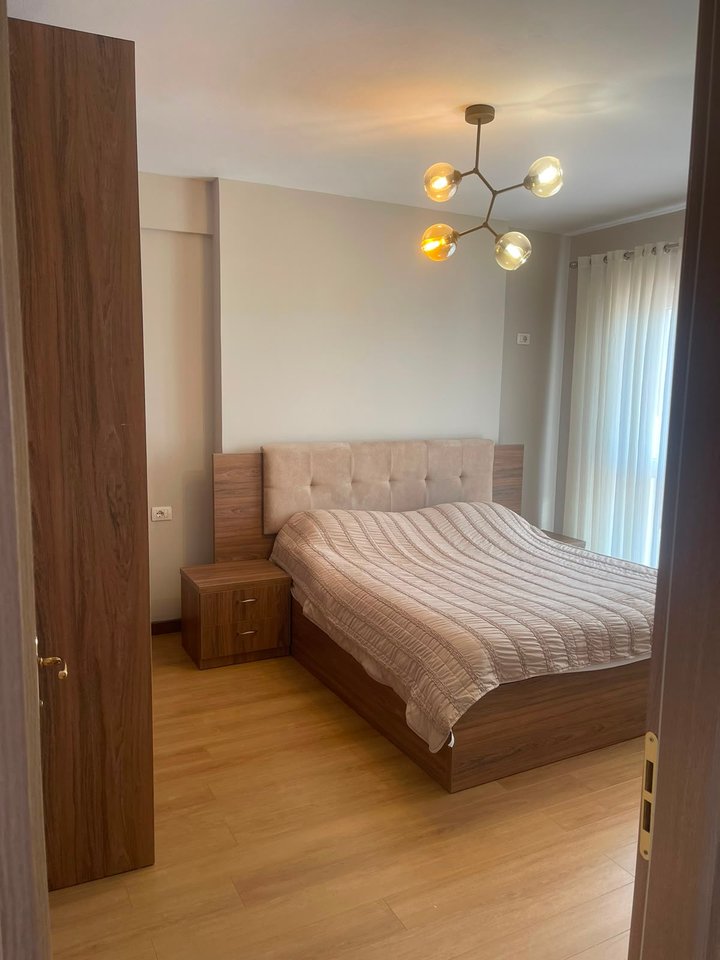 APARTAMENT 1+1 ME QIRA TE SHKOLLA E BASHKUAR, TIRANE