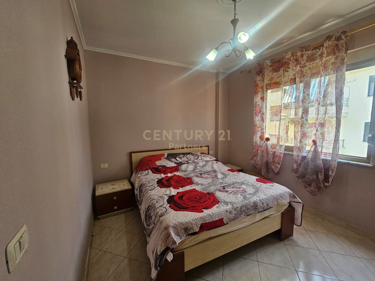 Shitet Apartament 1+1 në Kompleksin Alb Adriatik, Golem!!