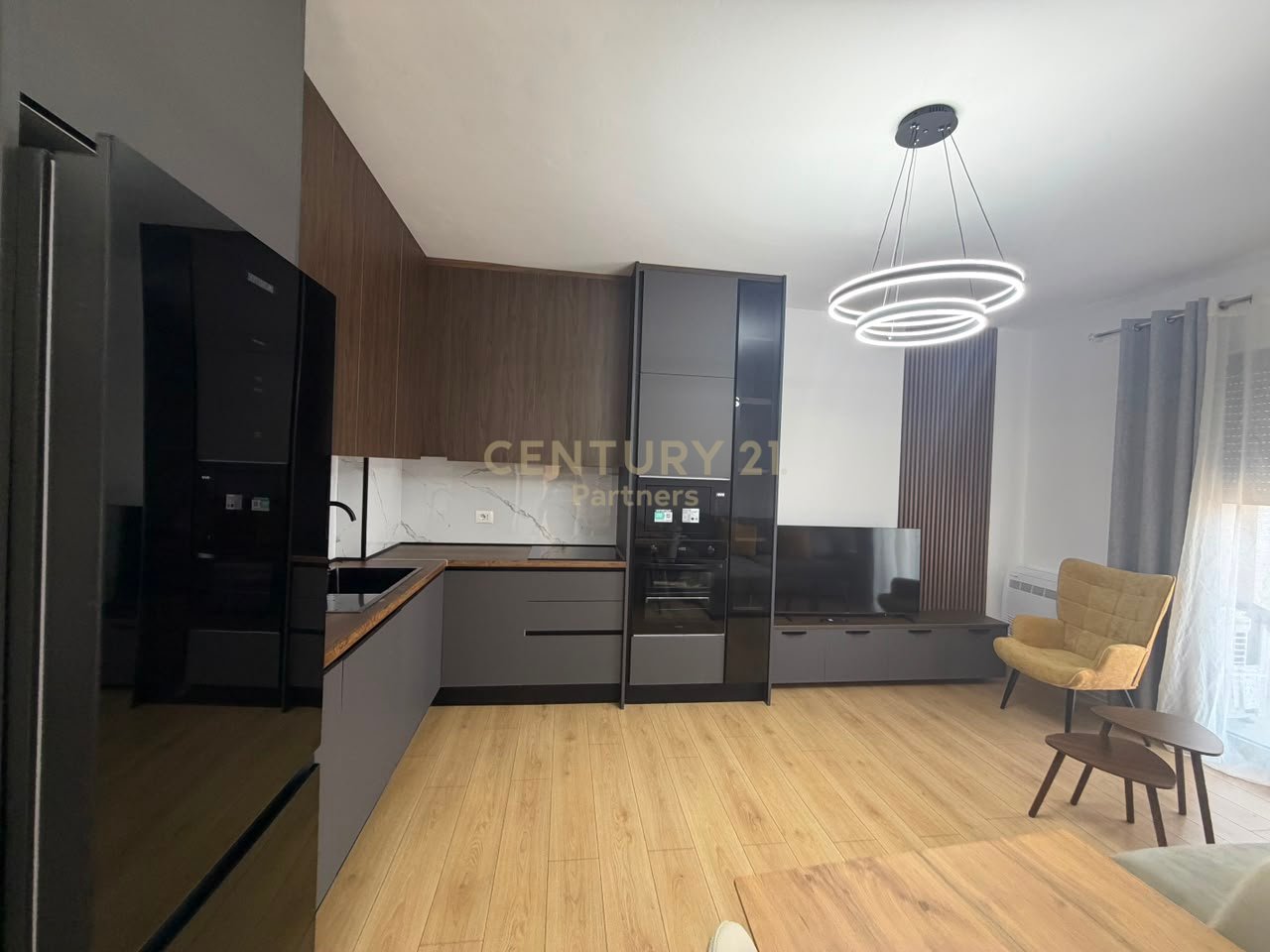 AFFITTIAMO APPARTAMENTO 1+1 IN VIA JORDAN MISJA !