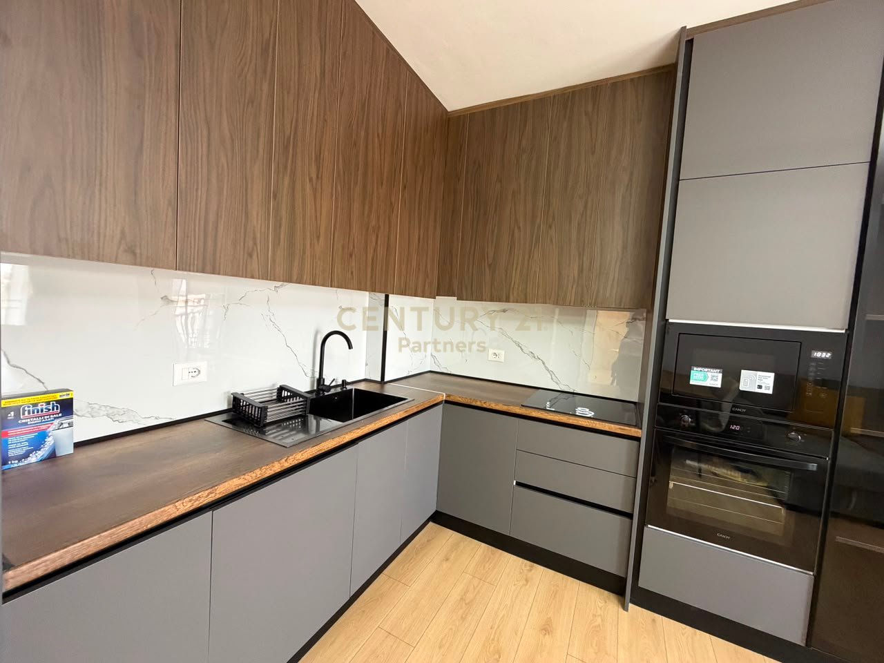AFFITTIAMO APPARTAMENTO 1+1 IN VIA JORDAN MISJA !