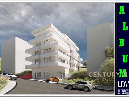 Appartamento all'ultimo piano con ampia terrazza privata in vendita a Saranda