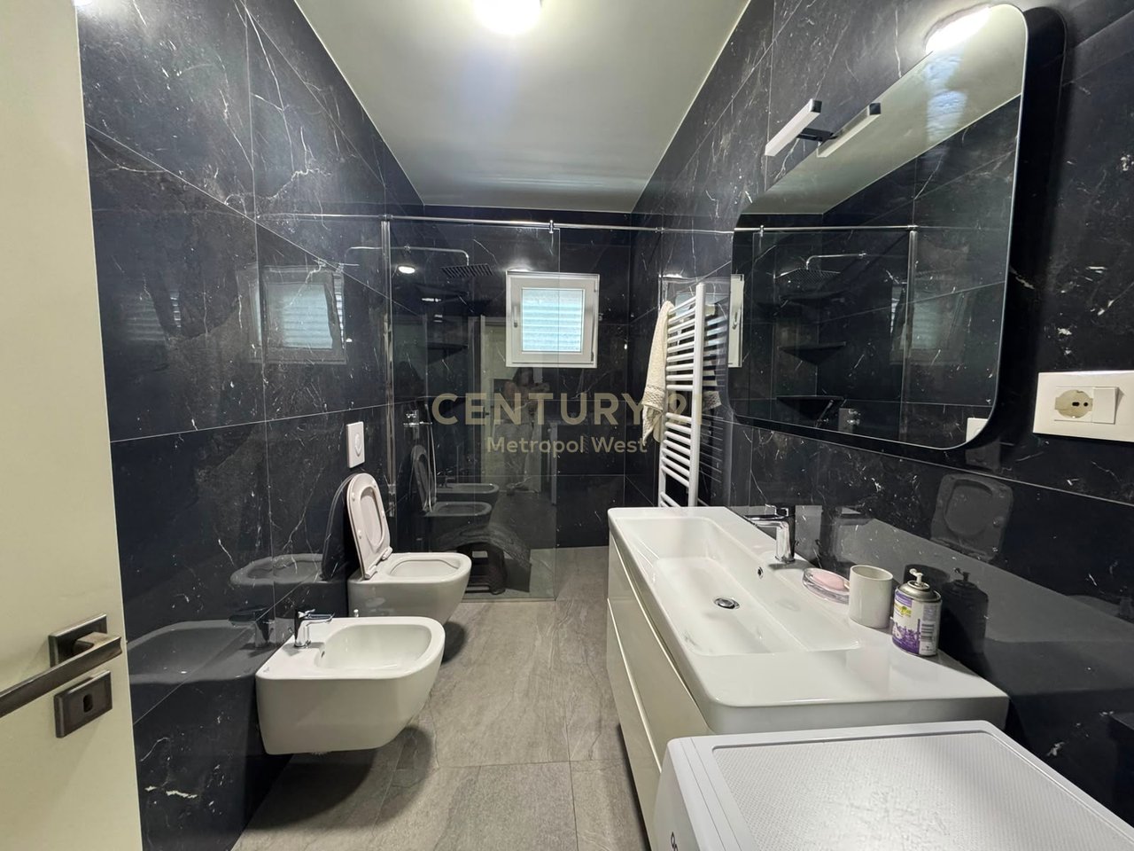 Apartment 2+1 for rent on Dritan Hoxha Street, Laprakë