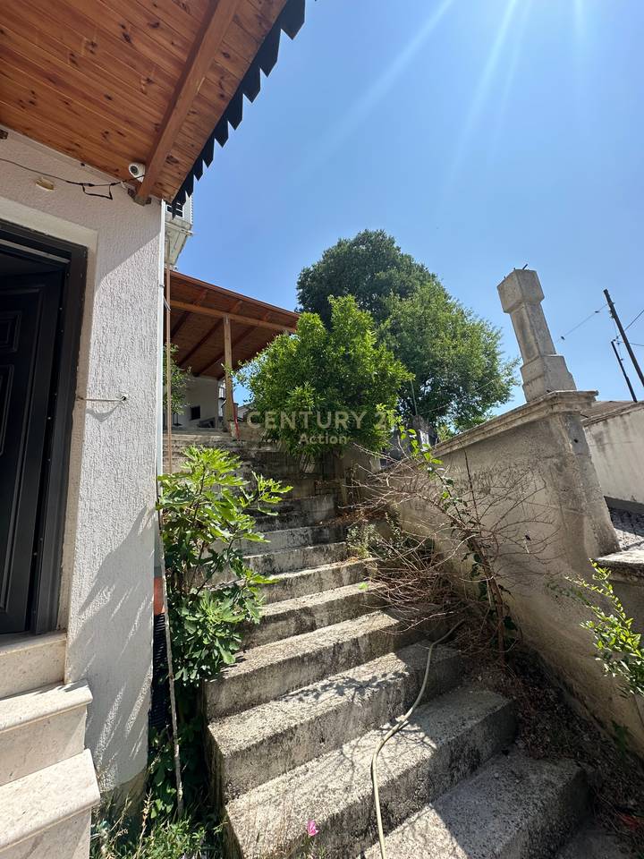🏭 SHITET GODINË INDUSTRIALE + TRUALL – SHARRË, TIRANË