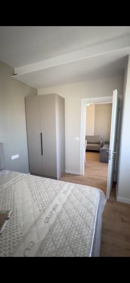 Apartament 1+1 Me Qira në Tregu Elektrik, Tiranë