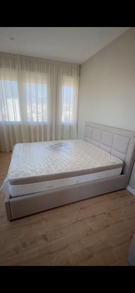 Apartament 1+1 Me Qira në Tregu Elektrik, Tiranë