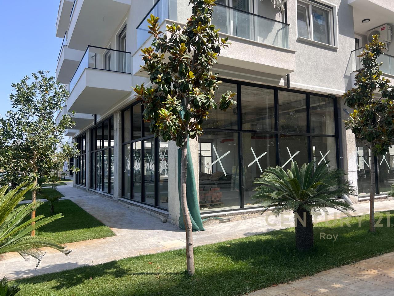 Commercial premises for sale, new construction, Golem!