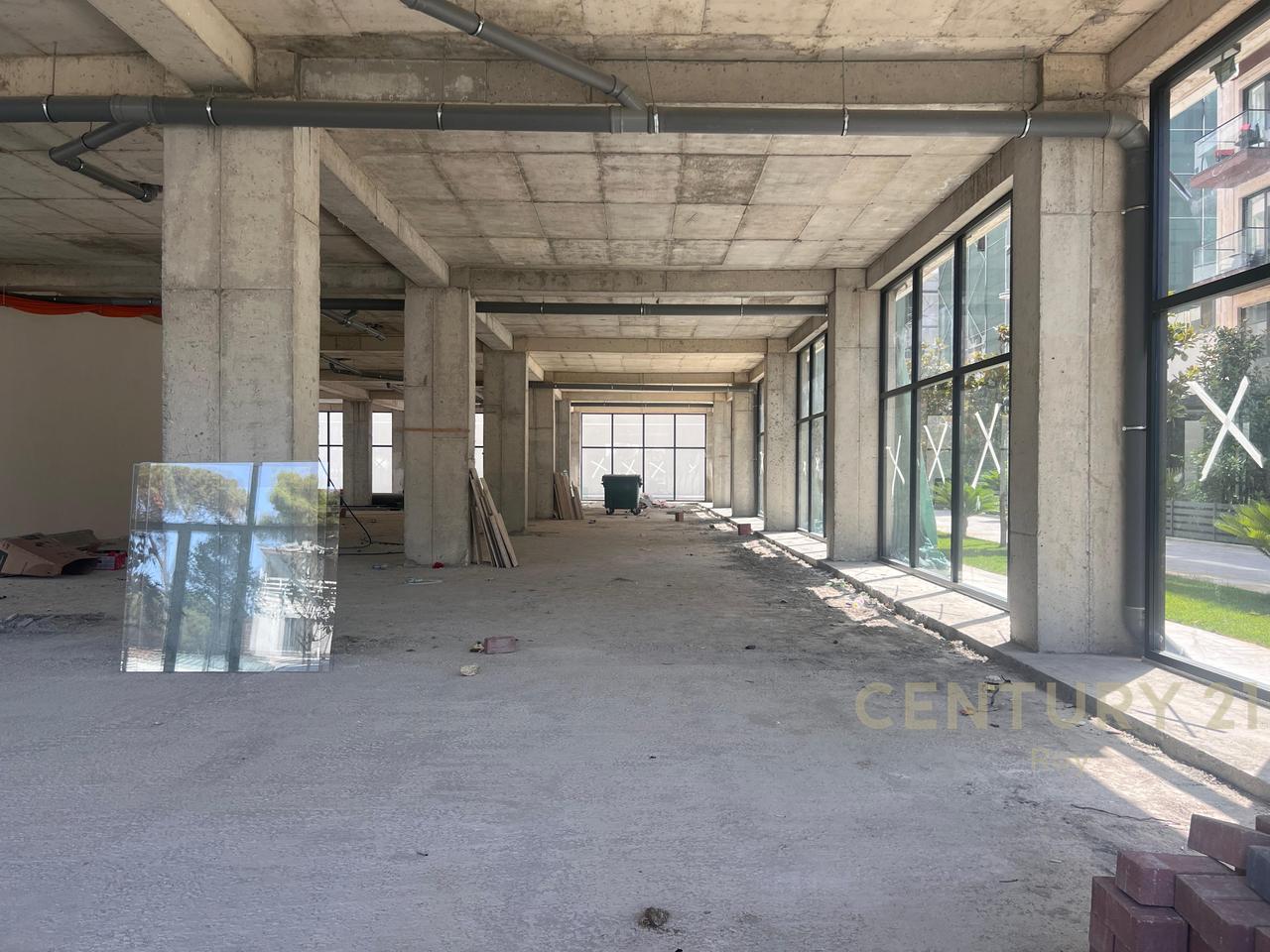 Commercial premises for sale, new construction, Golem!