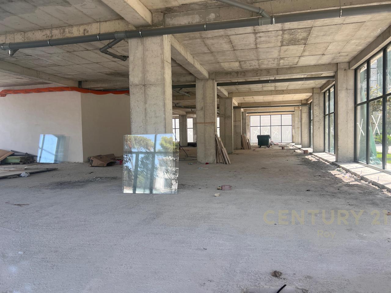 Commercial premises for sale, new construction, Golem!