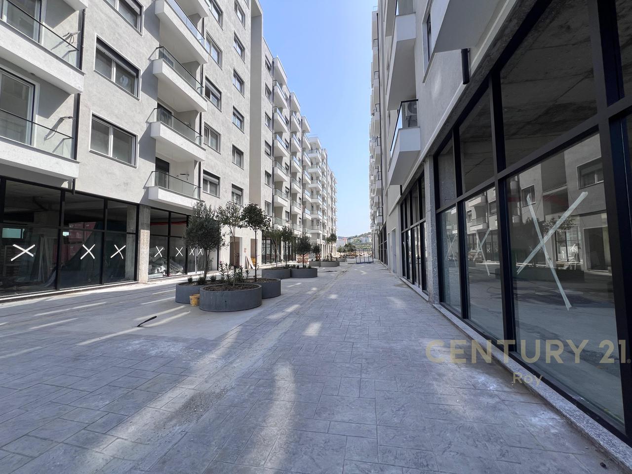 Commercial premises for sale, new construction, Golem!