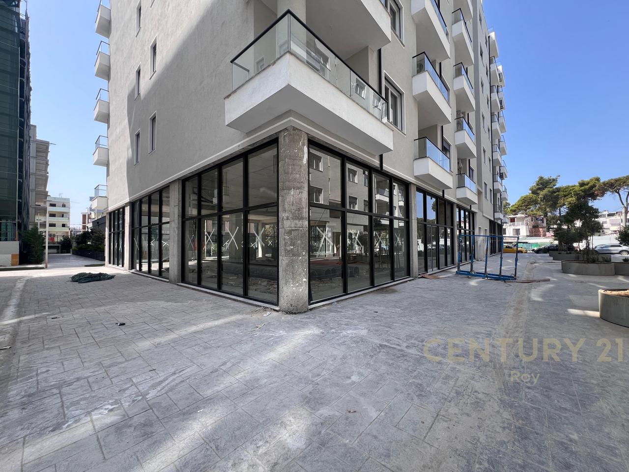 Commercial premises for sale, new construction, Golem!