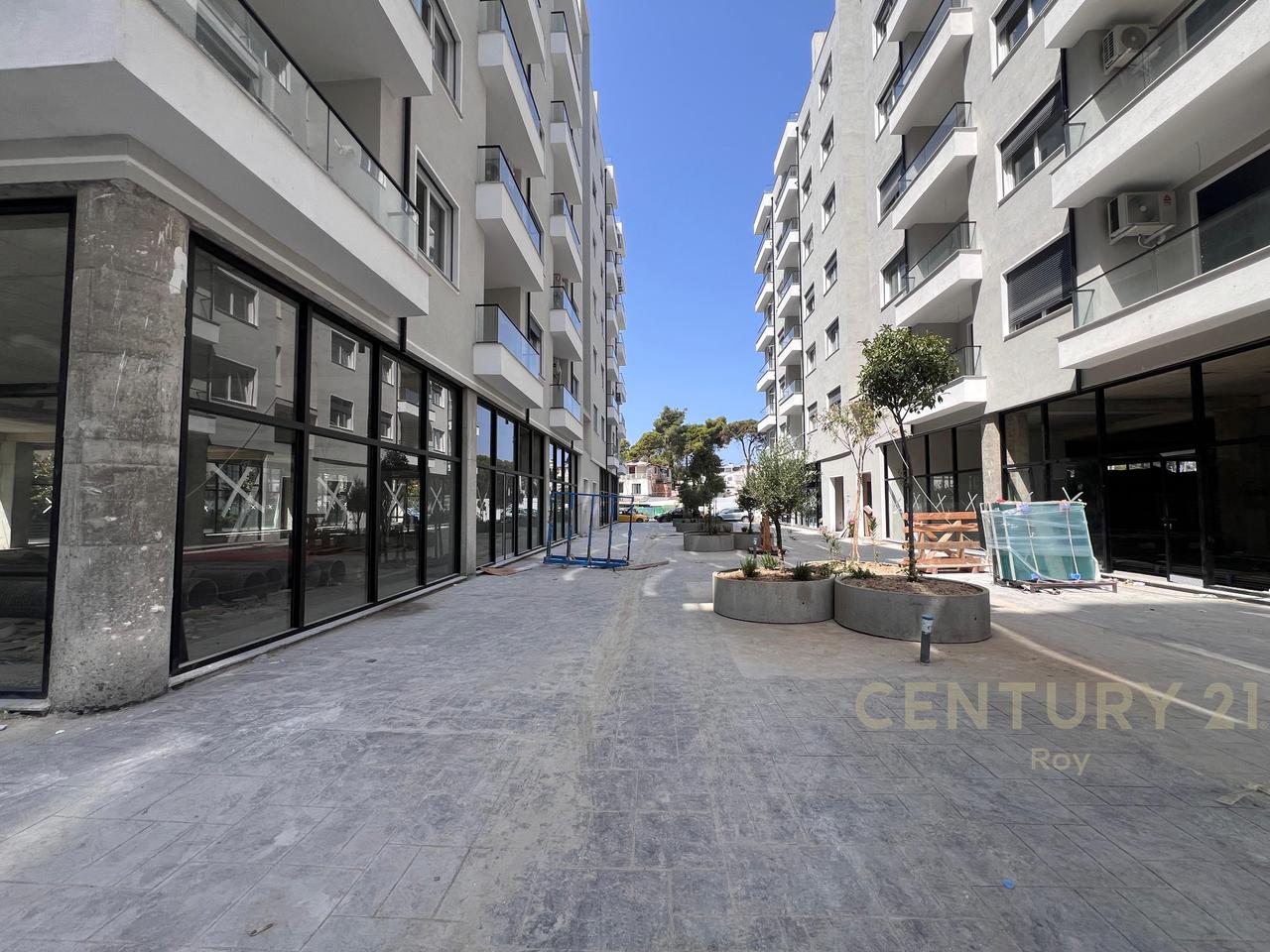 Commercial premises for sale, new construction, Golem!