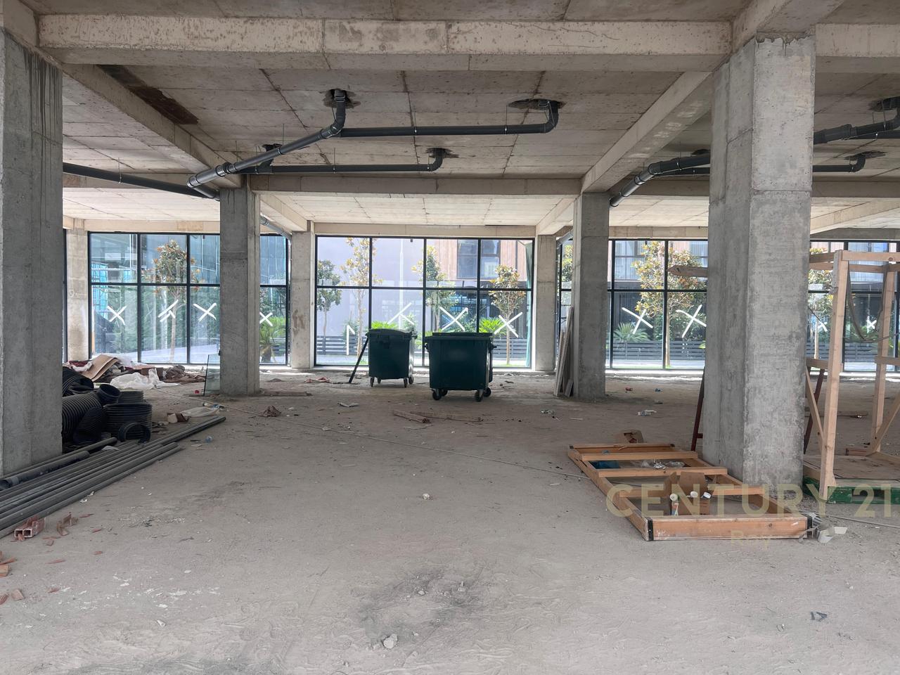 Commercial premises for sale, new construction, Golem!