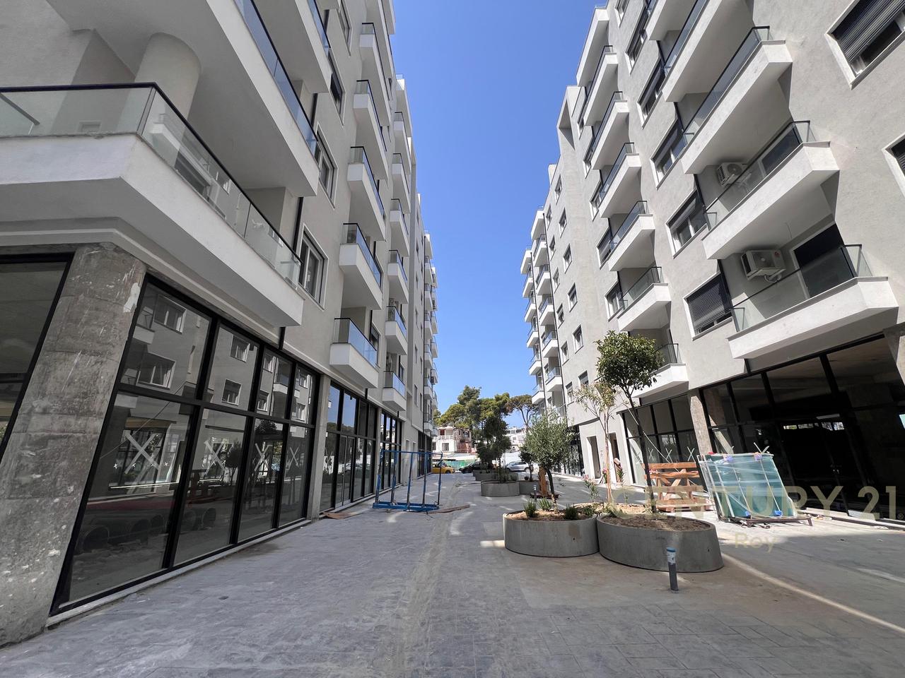 Commercial premises for sale, new construction, Golem!