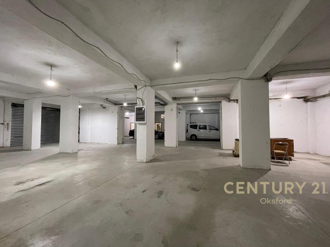 FOR RENT 414M2 PARKING AREA IN FRESK