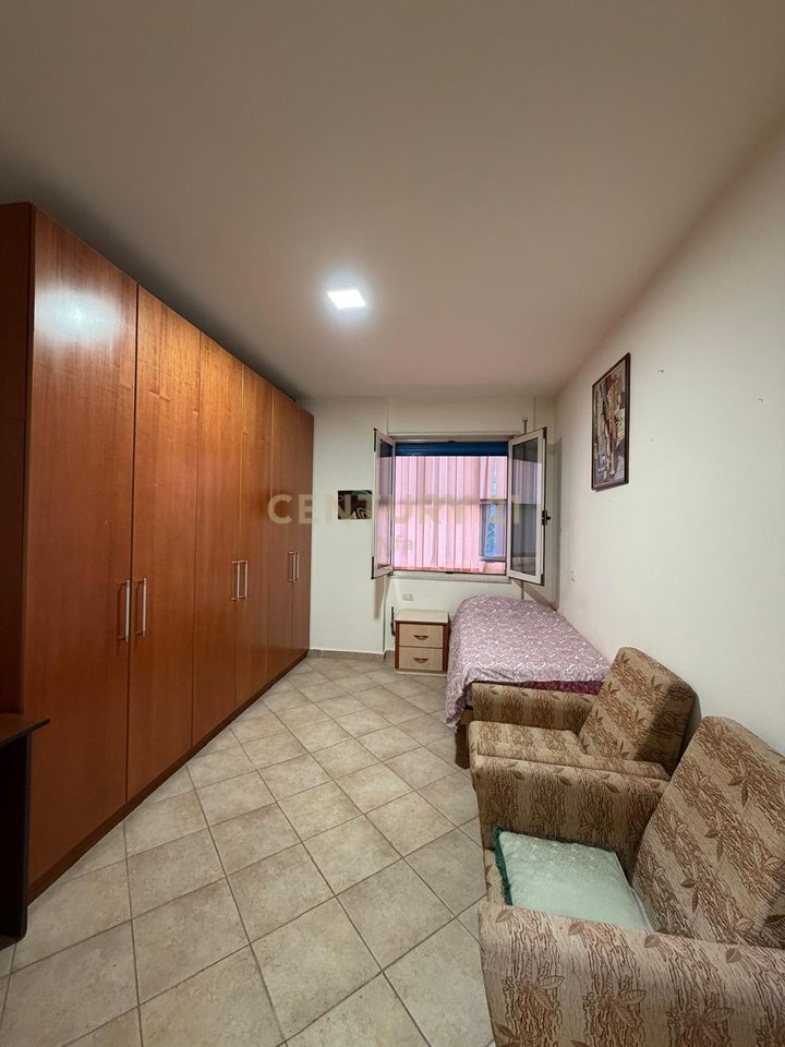 Appartamento 2+1+2 bagni in vendita vicino a Via Kosovarve!