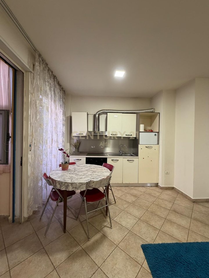 Appartamento 2+1+2 bagni in vendita vicino a Via Kosovarve!