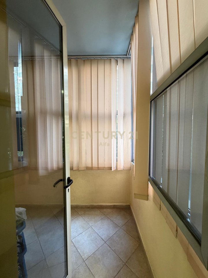 Appartamento 2+1+2 bagni in vendita vicino a Via Kosovarve!