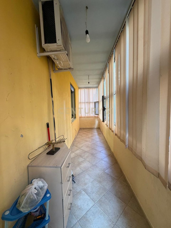 Appartamento 2+1+2 bagni in vendita vicino a Via Kosovarve!