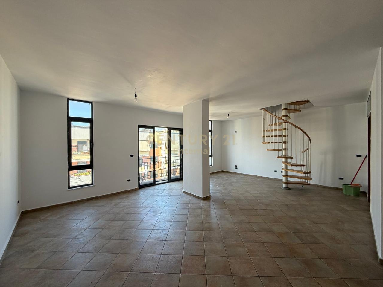 Duplex for Sale – Paris Municipality