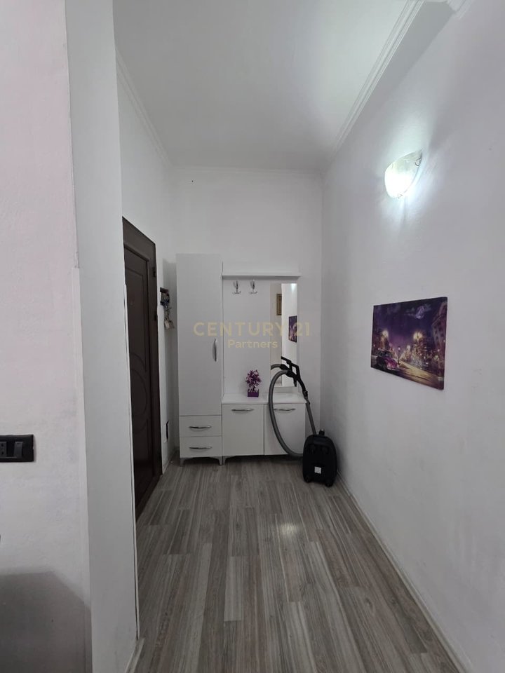 Apartament 2+1 Në Shitje në Kombinat,  - 115,000€ | 72 m²