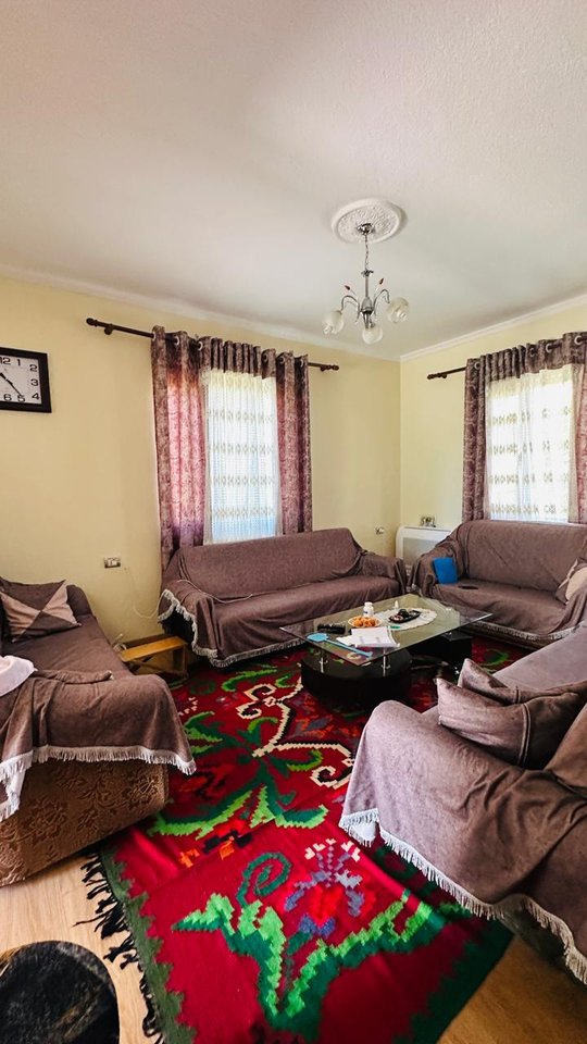 SHTËPI 1-KATËSHE PËR SHITJE NË VËRDOVË, POGRADEC – TRUALL 360 m²