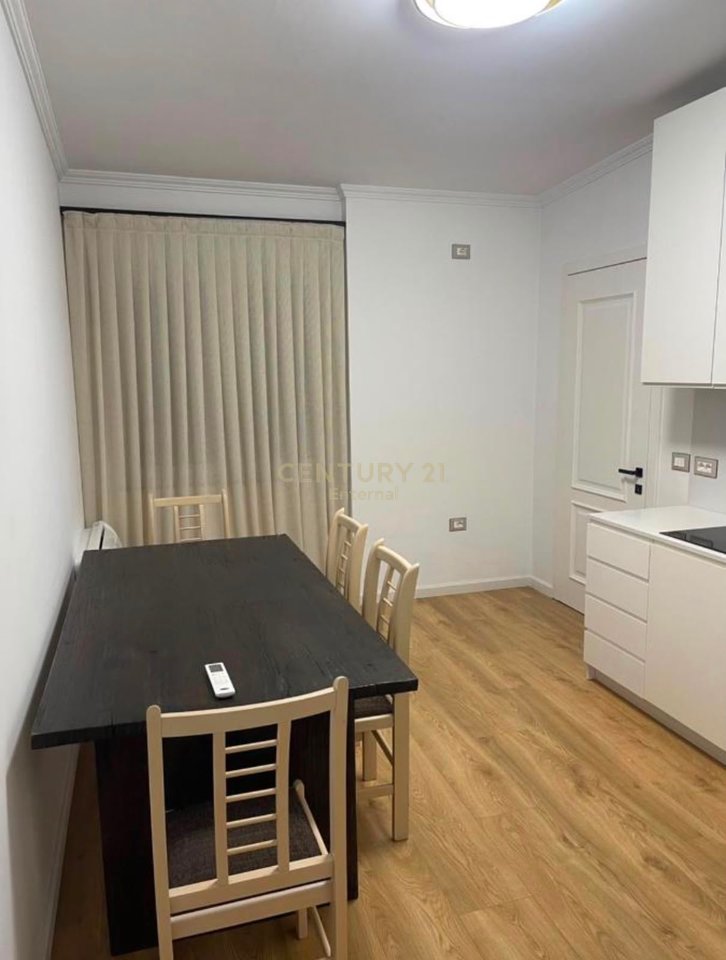 Ish Blloku - Penthouse di Lusso in Affitto 100m2 + 130m2 Veranda
