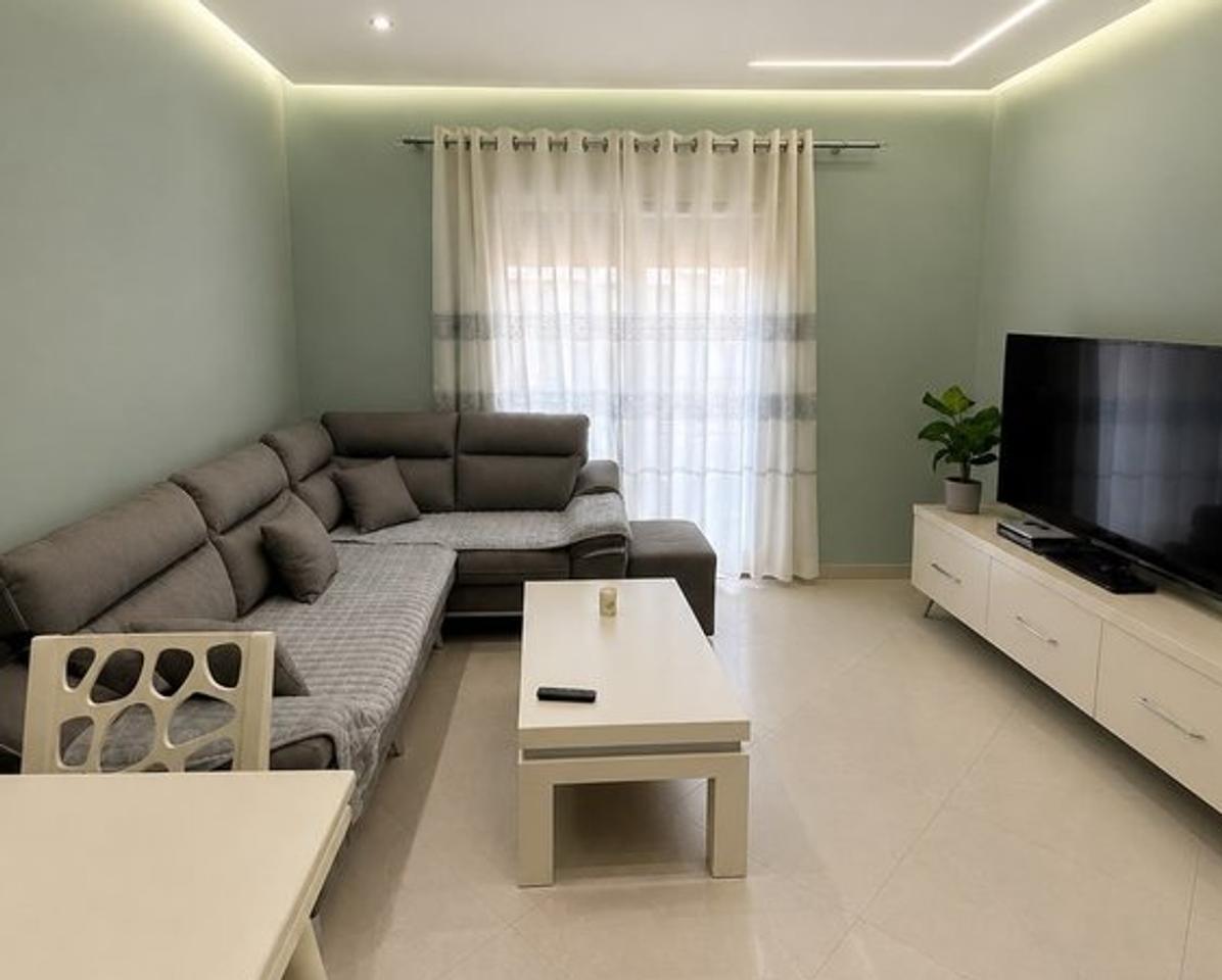 Apartament 1+1 Me Qira në Rruga Bardhyl, Tiranë