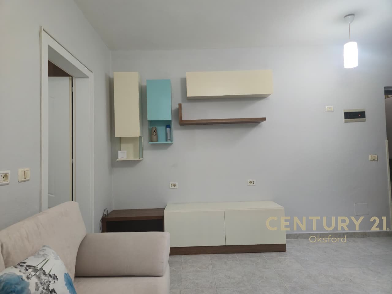 APARTAMENT 1+1 ME QIRA TEK ISH FUSHA E AVIACIONIT