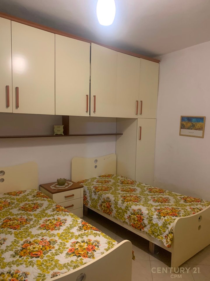 Apartament 2+1 Me Qira tek Xhamia e Tabakeve