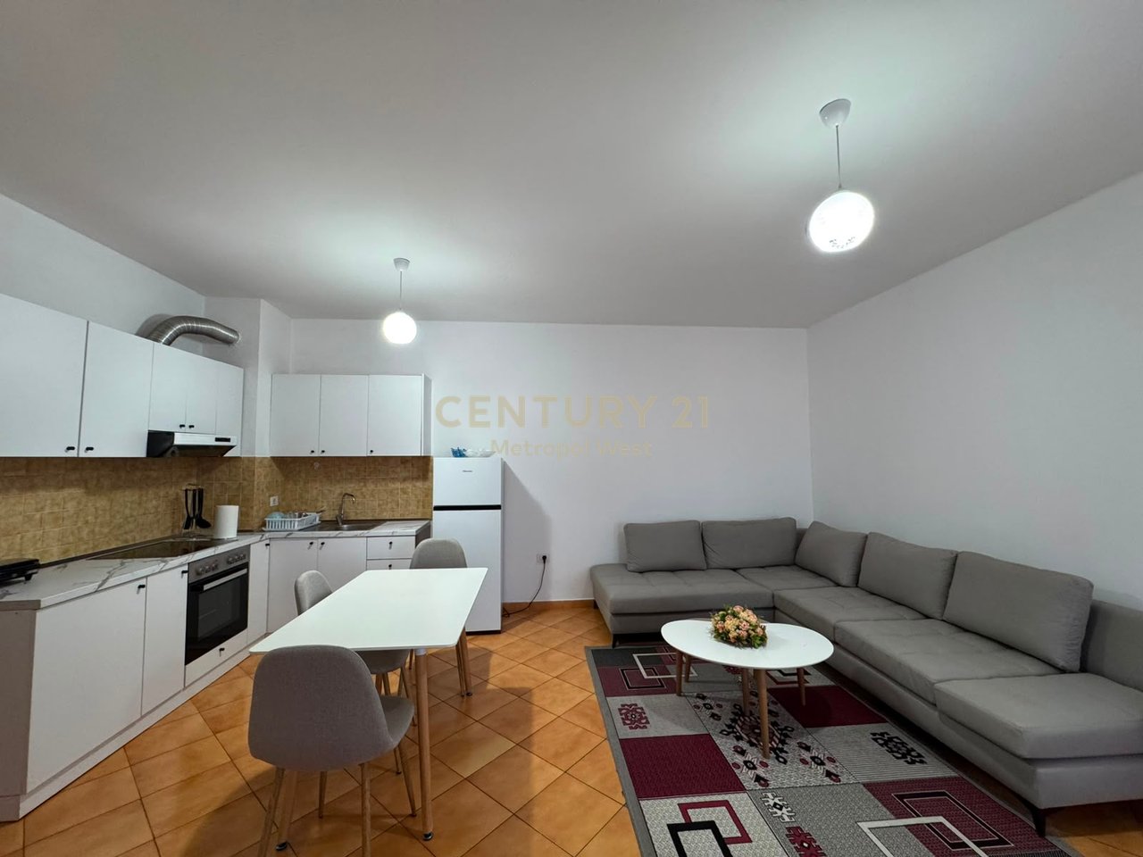 Apartament 1+1 me Qera perballe Kompleksit Delijorgji