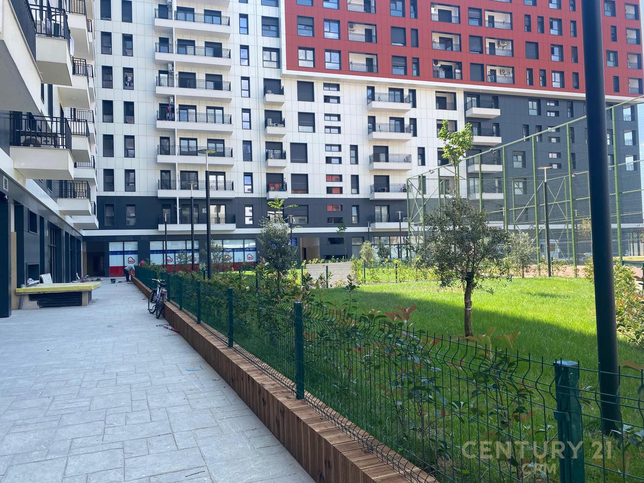 NDREGJONI BULEVARDI I RI JAPIM ME QIRA APARTAMENT 1+1+POST PARKIMI