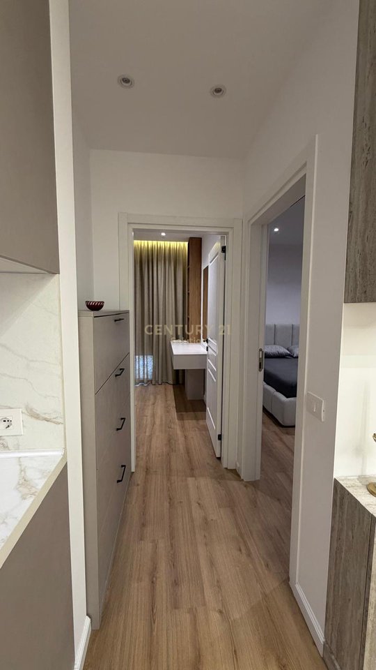 APARTAMENT 2+1+2 + PARKING PER QIRA PRANE KLANIT !